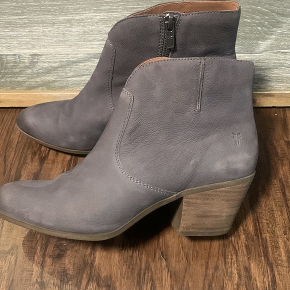 Brand new, just tried on. FRYE boots, womens size 10. - Picture 3 of 6